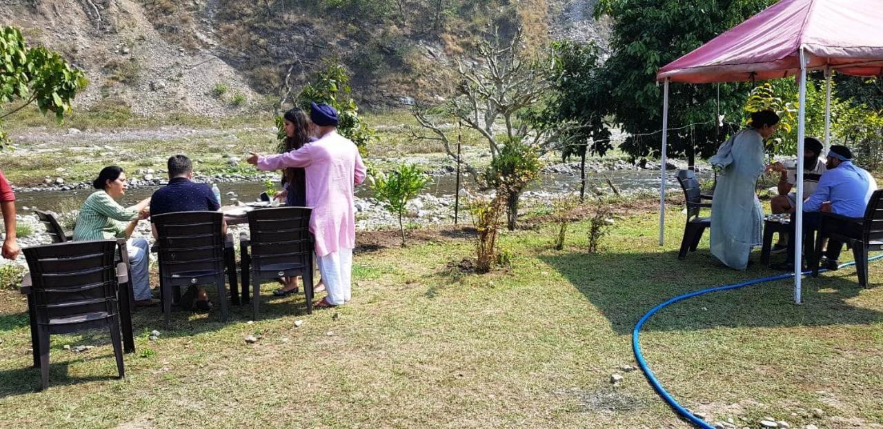 The Raajas - Camp & Resorts Rishīkesh Buitenkant foto