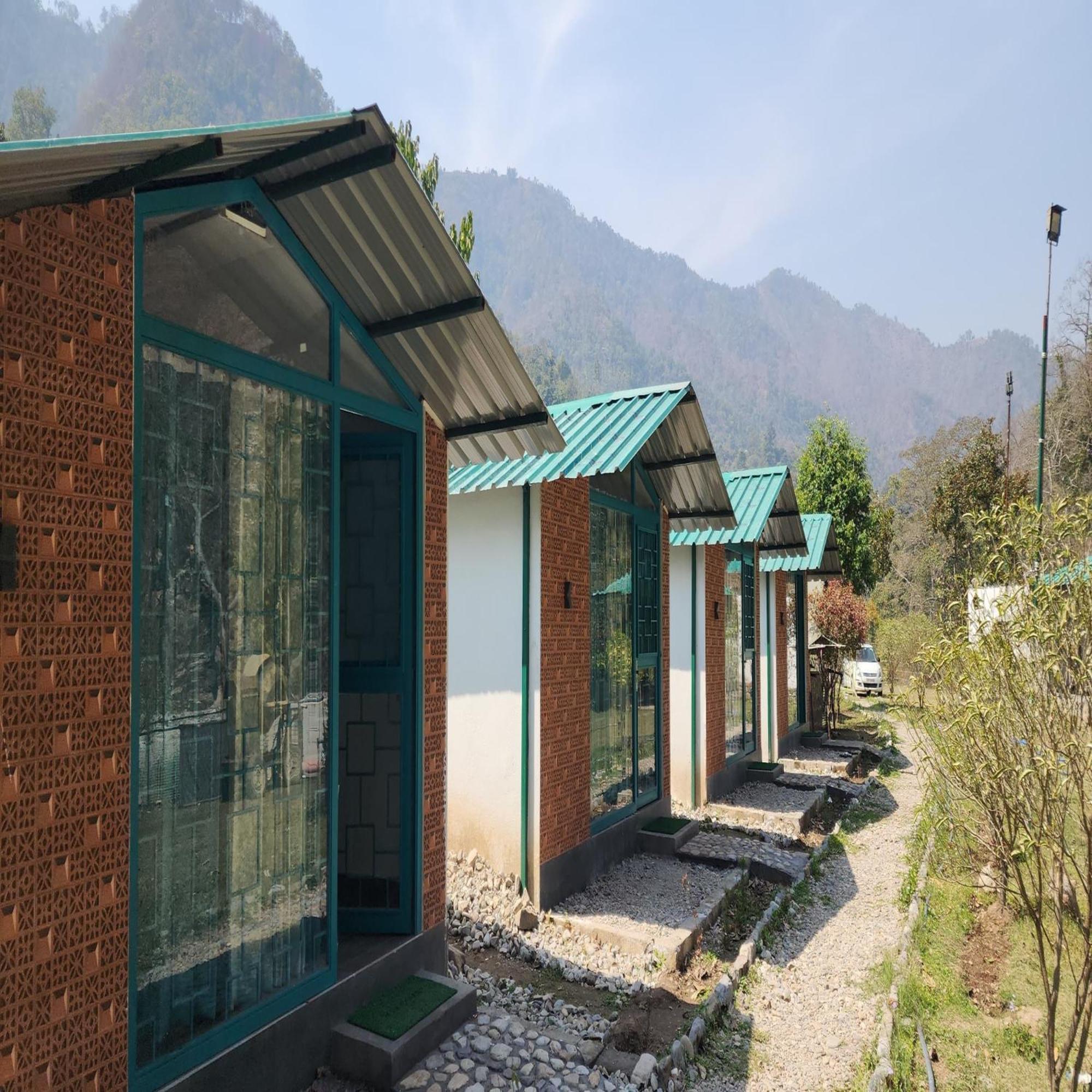 The Raajas - Camp & Resorts Rishīkesh Buitenkant foto